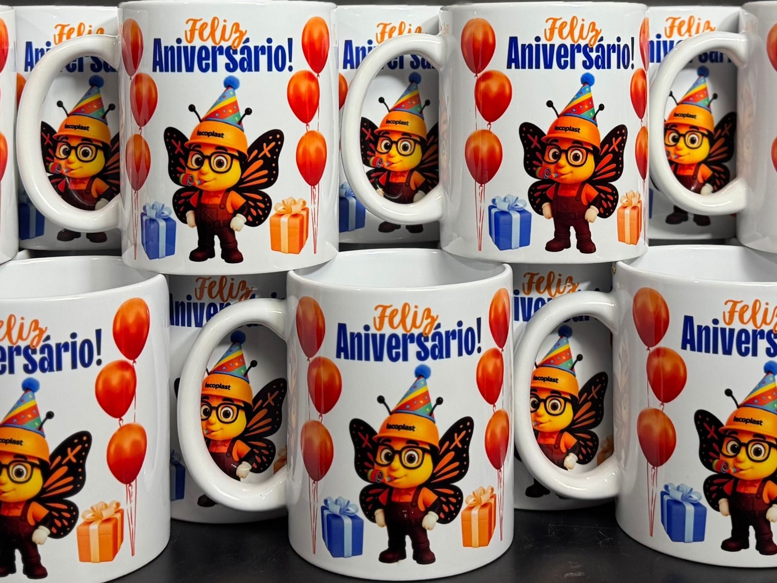 Brindes corporativos personalizados em canecas